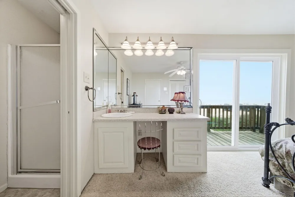 16523 Jamaica Beach Road Jamaica Beach, TX 77554