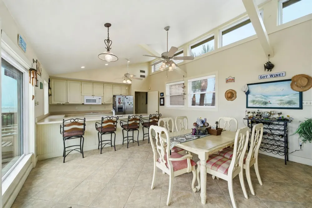 16523 Jamaica Beach Road Jamaica Beach, TX 77554
