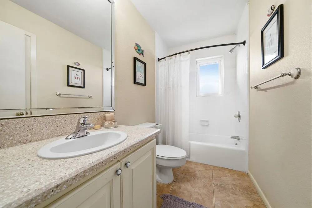 16523 Jamaica Beach Road Jamaica Beach, TX 77554