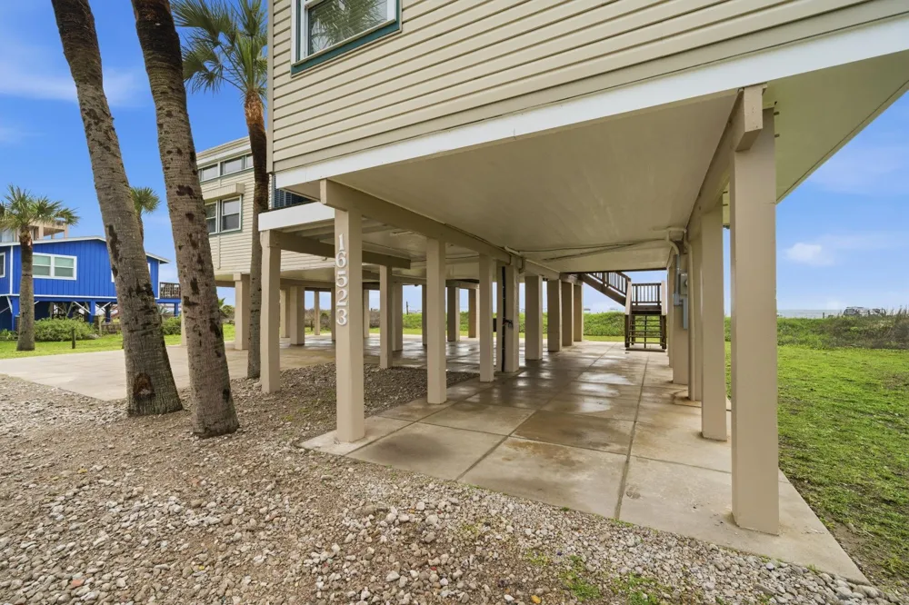 16523 Jamaica Beach Road Jamaica Beach, TX 77554