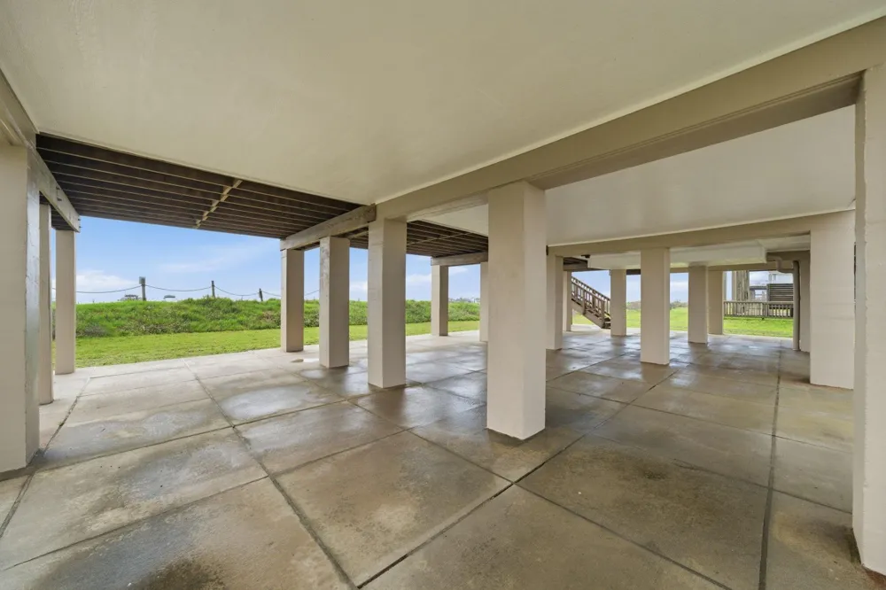 16523 Jamaica Beach Road Jamaica Beach, TX 77554