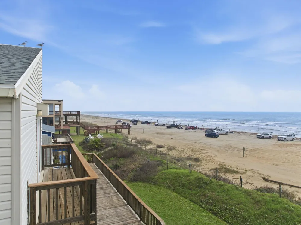 16523 Jamaica Beach Road Jamaica Beach, TX 77554