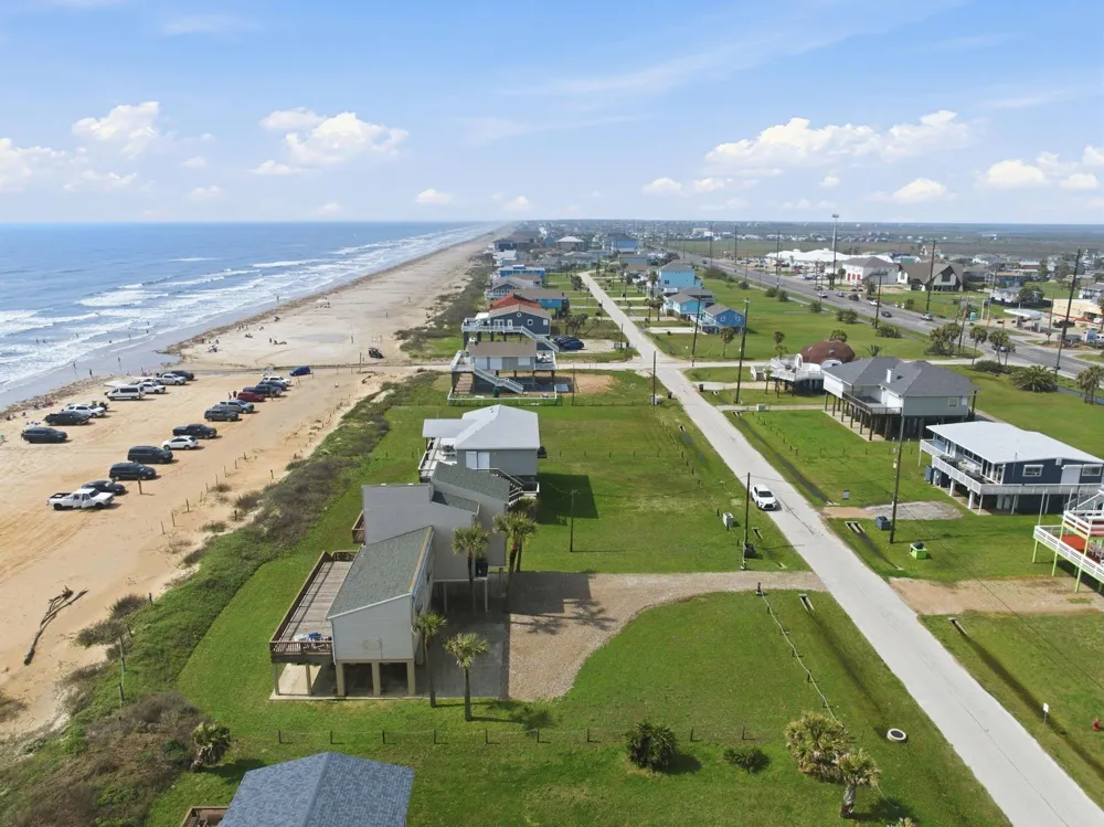 16523 Jamaica Beach Road Jamaica Beach, TX 77554