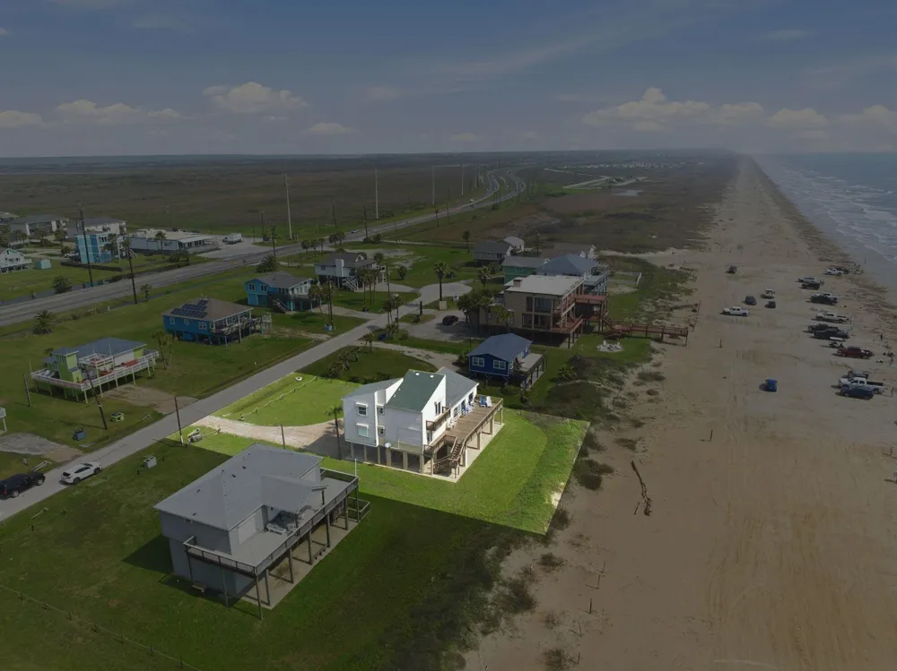 16523 Jamaica Beach Road Jamaica Beach, TX 77554