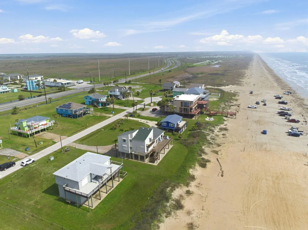 16523 Jamaica Beach Road Jamaica Beach, TX 77554