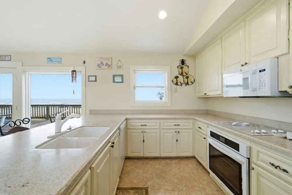 16523 Jamaica Beach Road Jamaica Beach, TX 77554