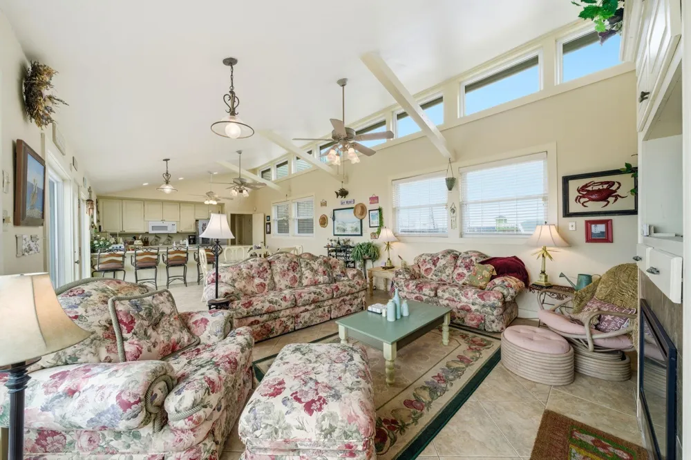16523 Jamaica Beach Road Jamaica Beach, TX 77554