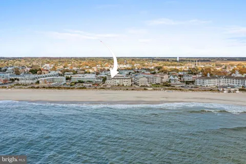 217 BEACH AVENUE #214