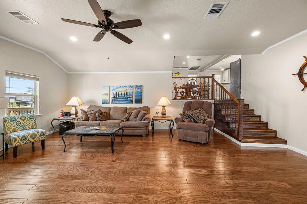 1145 County Road 291 Bay City, TX 77414