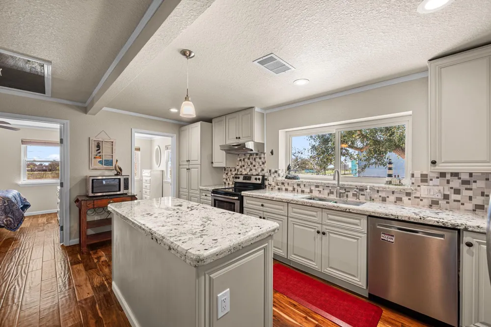 1145 County Road 291 Bay City, TX 77414