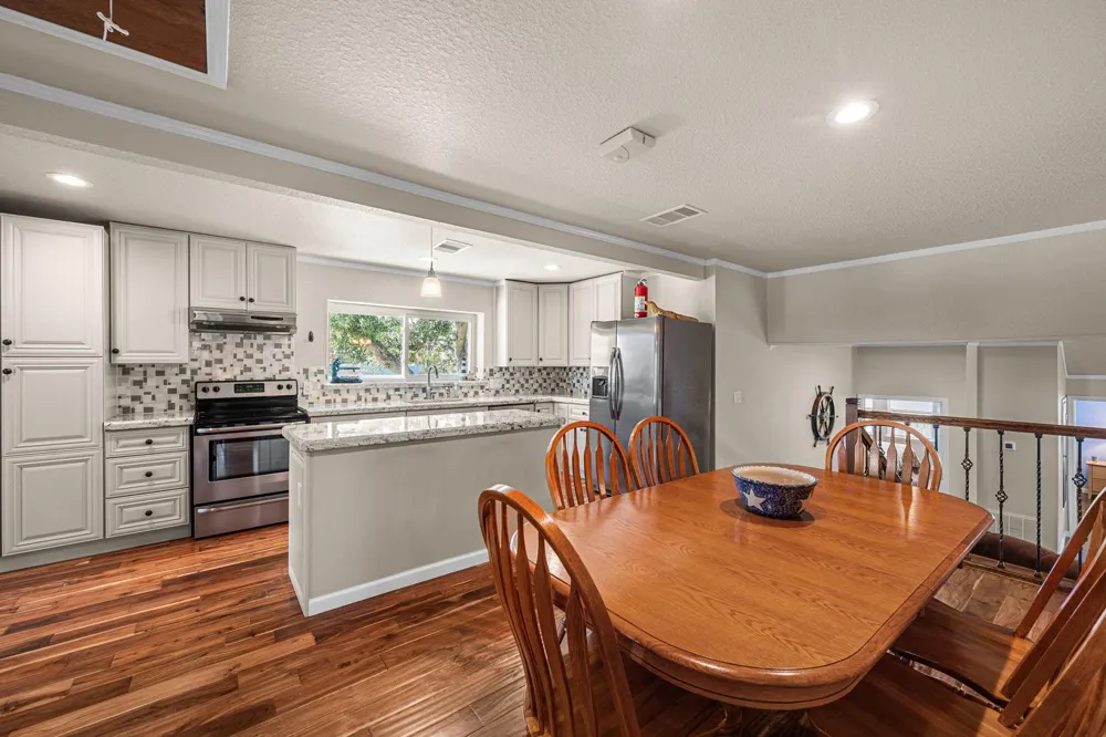 1145 County Road 291 Bay City, TX 77414