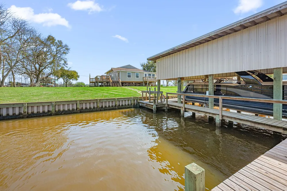 1145 County Road 291 Bay City, TX 77414