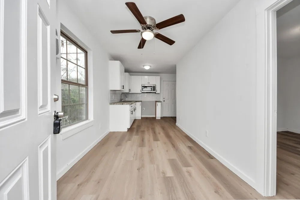 209 Owens St A Street Houston, TX 77029