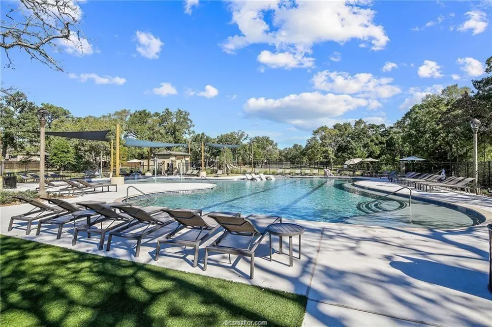 3741 Cooper Court College Station, TX 77845