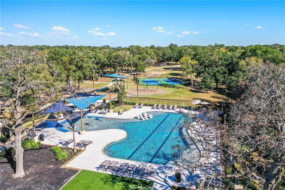 3741 Cooper Court College Station, TX 77845