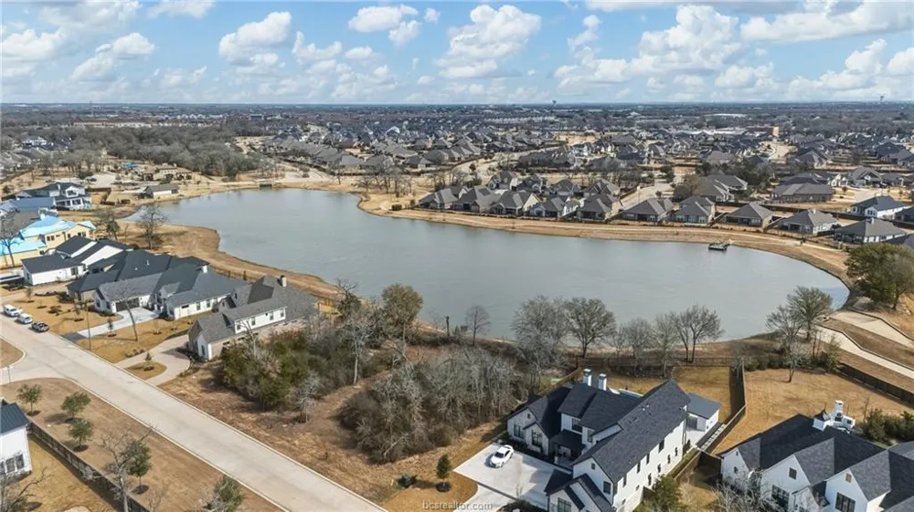 3741 Cooper Court College Station, TX 77845