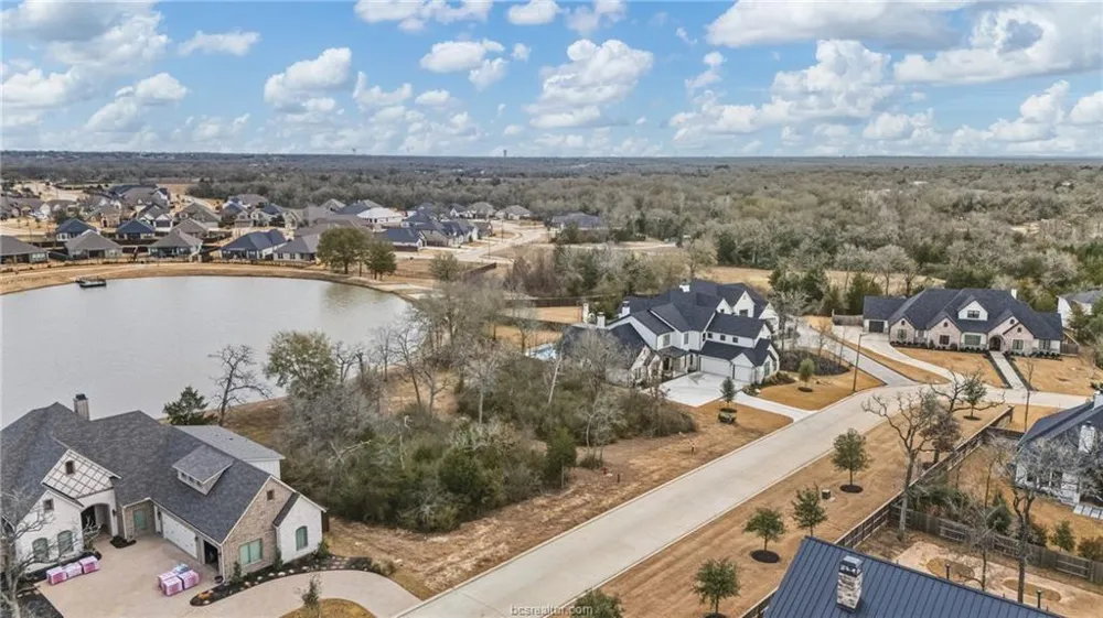 3741 Cooper Court College Station, TX 77845