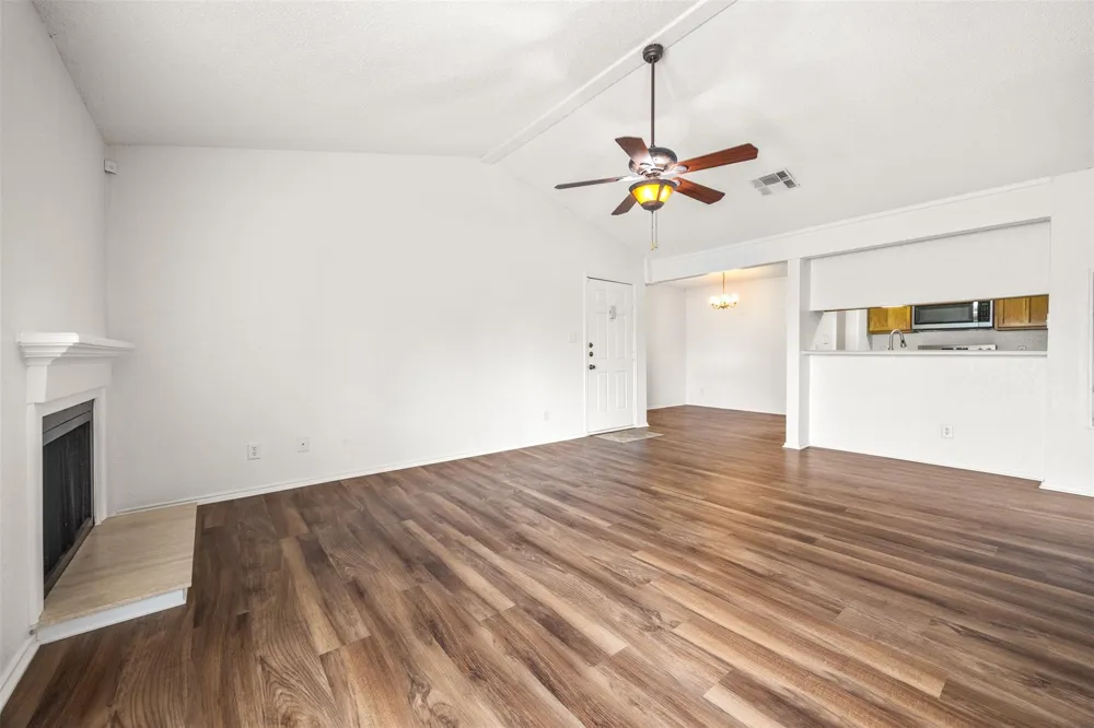 1202 Thorpe Lane #612 San Marcos, TX 78666