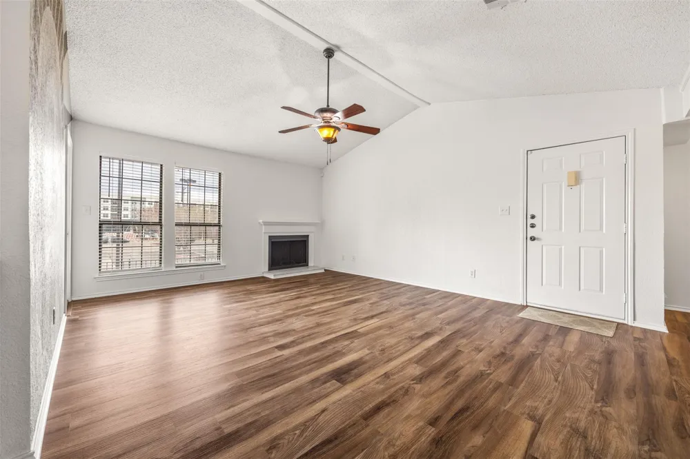 1202 Thorpe Lane #612 San Marcos, TX 78666
