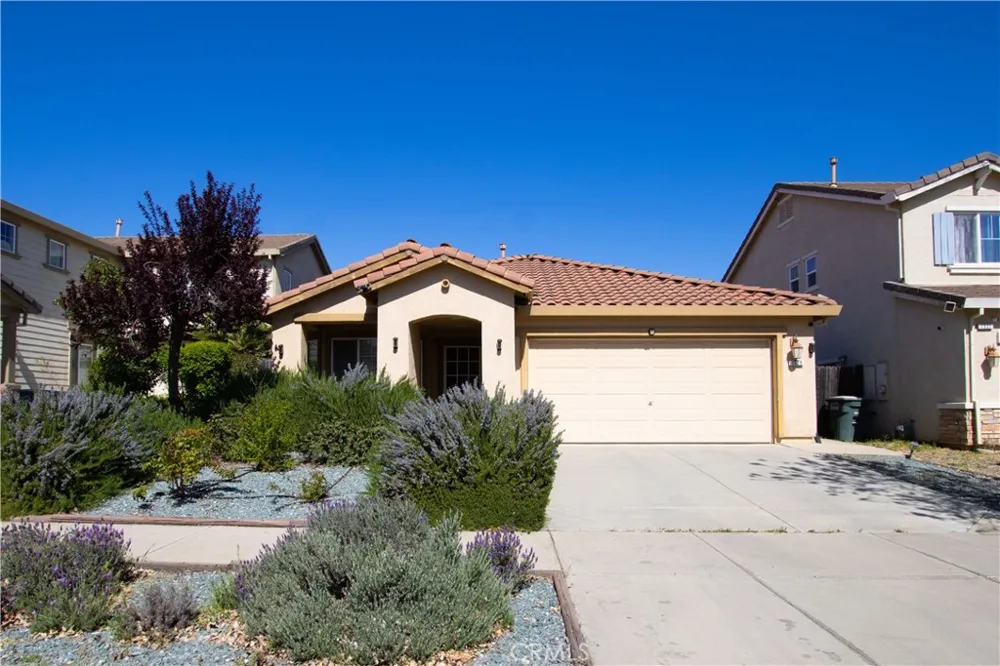 1525 La Sierra Street Merced, CA 95348