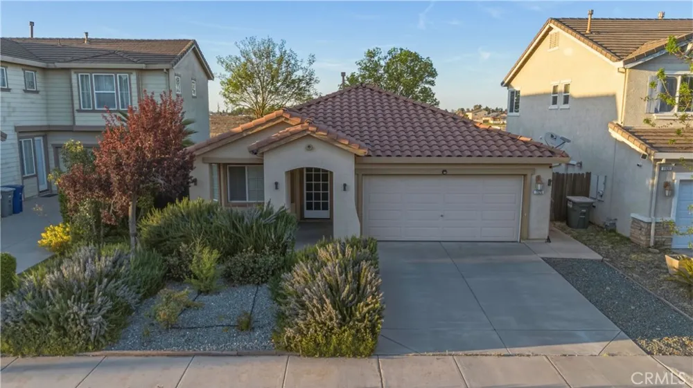 1525 La Sierra Street Merced, CA 95348