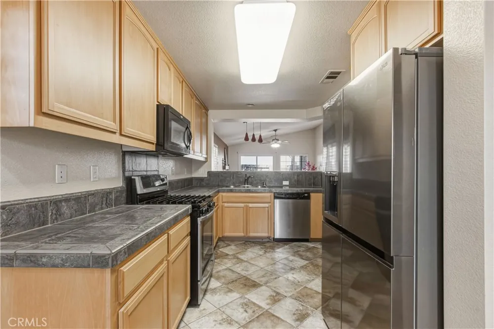 1525 La Sierra Street Merced, CA 95348