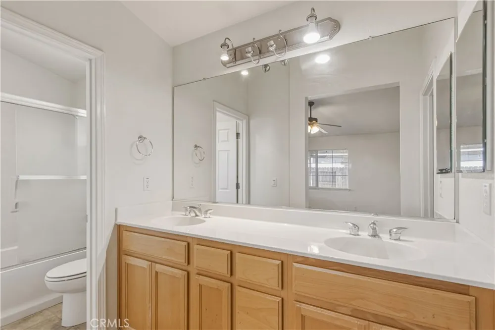 1525 La Sierra Street Merced, CA 95348