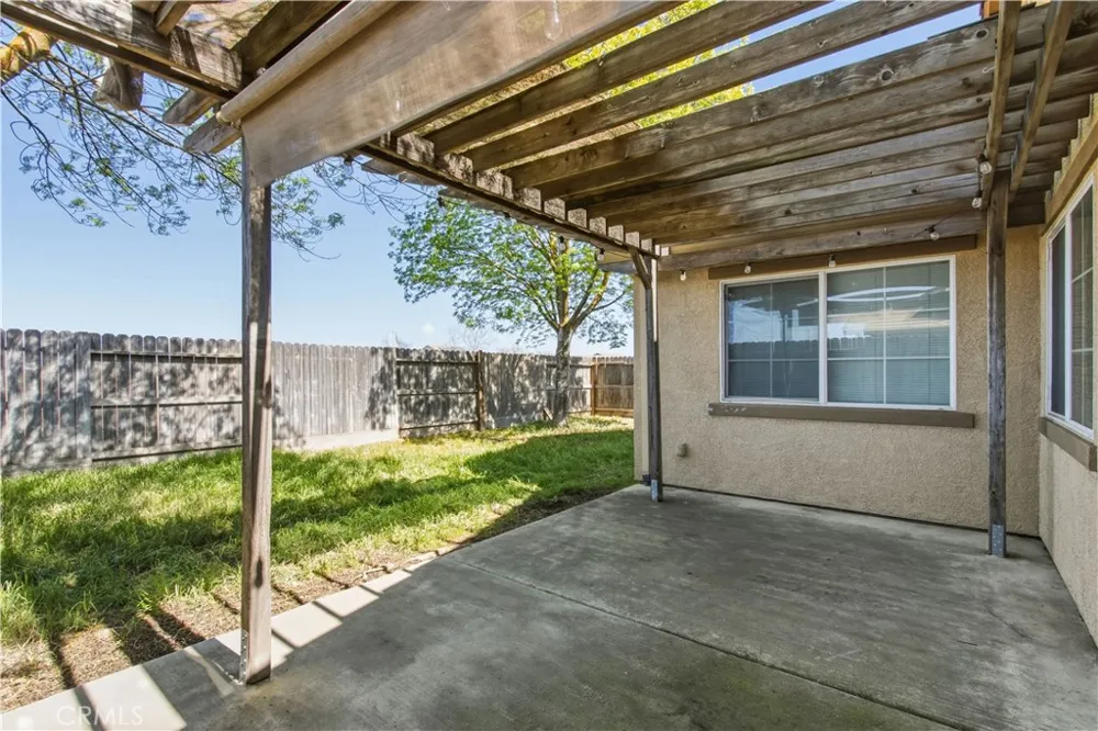 1525 La Sierra Street Merced, CA 95348
