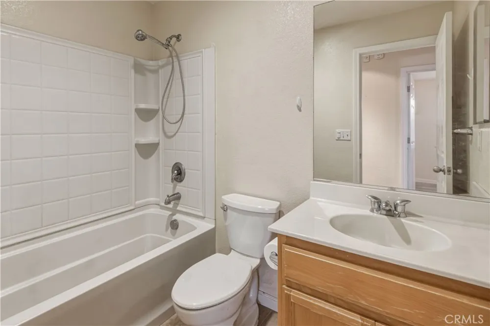 1525 La Sierra Street Merced, CA 95348