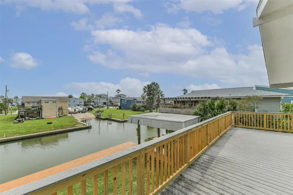 16623 Nassau Way Jamaica Beach, TX 77554
