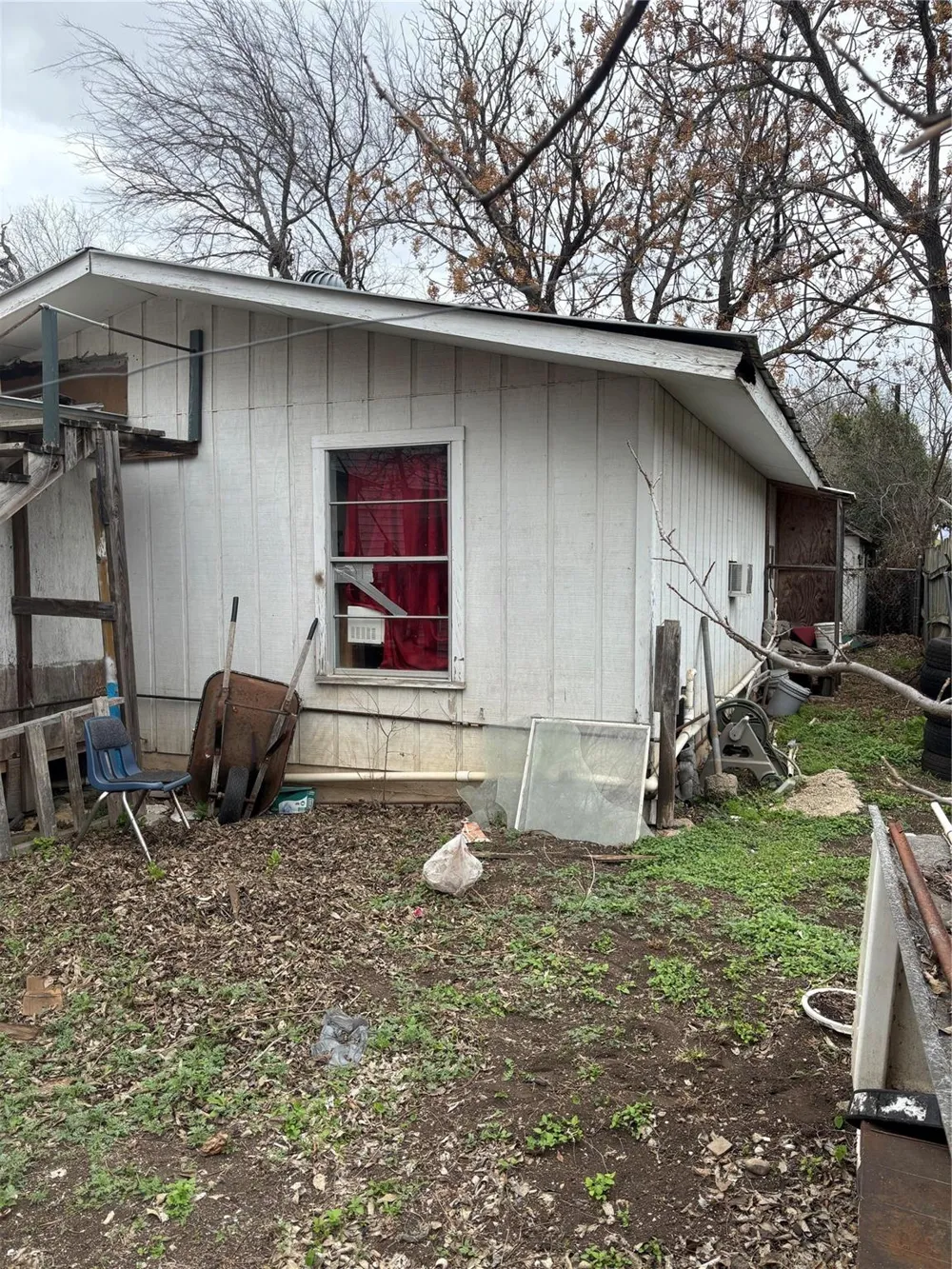 725 Swigert Avenue Kerrville, TX 78028