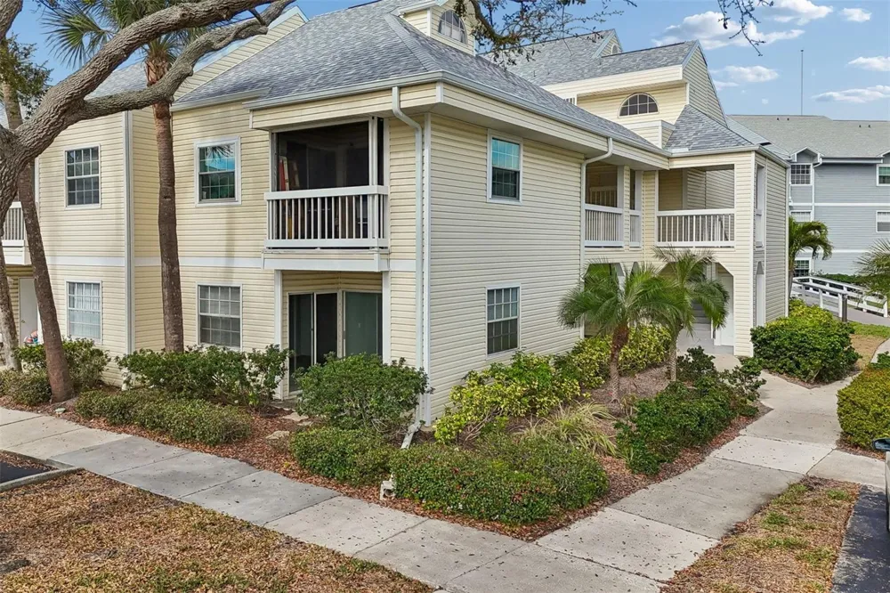 6915 STONES THROW CIRCLE #3106 St Petersburg, FL 33710
