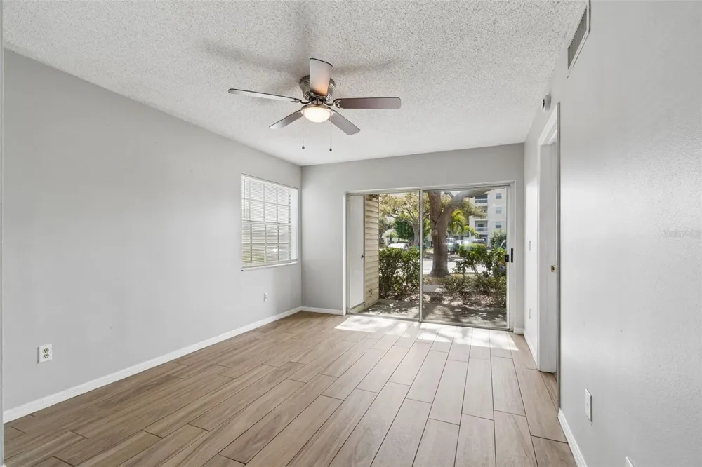 6915 STONES THROW CIRCLE #3106 St Petersburg, FL 33710