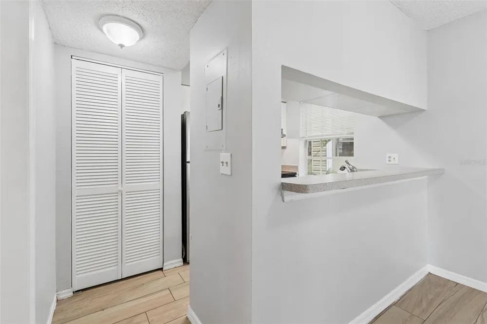 6915 STONES THROW CIRCLE #3106 St Petersburg, FL 33710