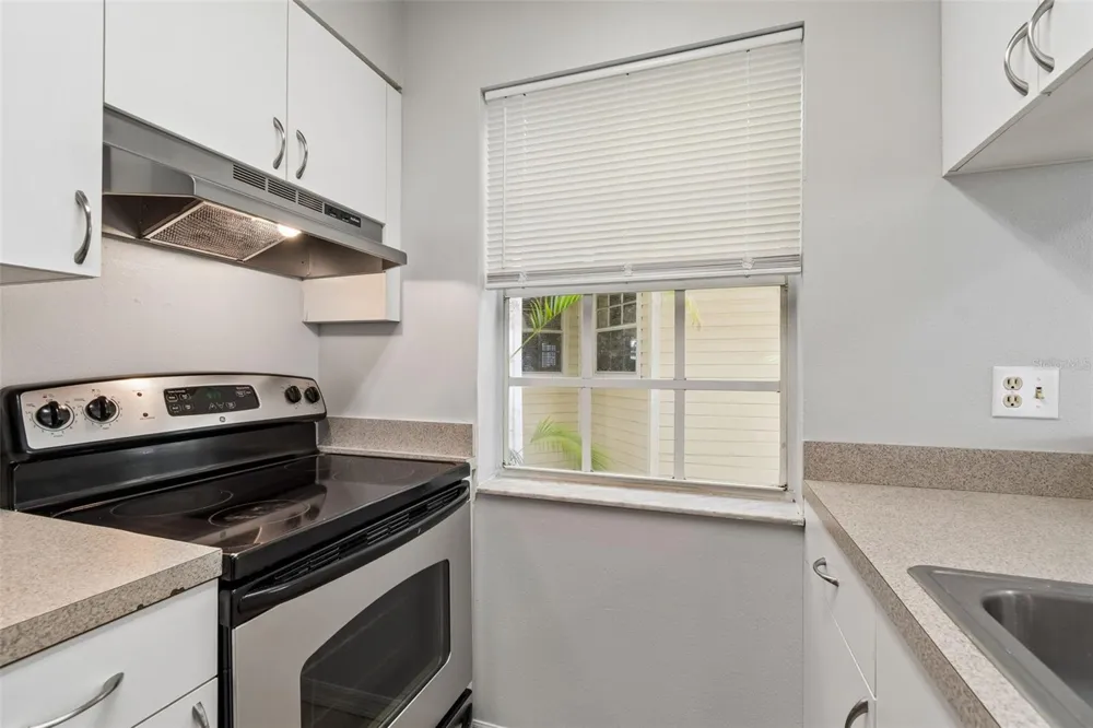6915 STONES THROW CIRCLE #3106 St Petersburg, FL 33710