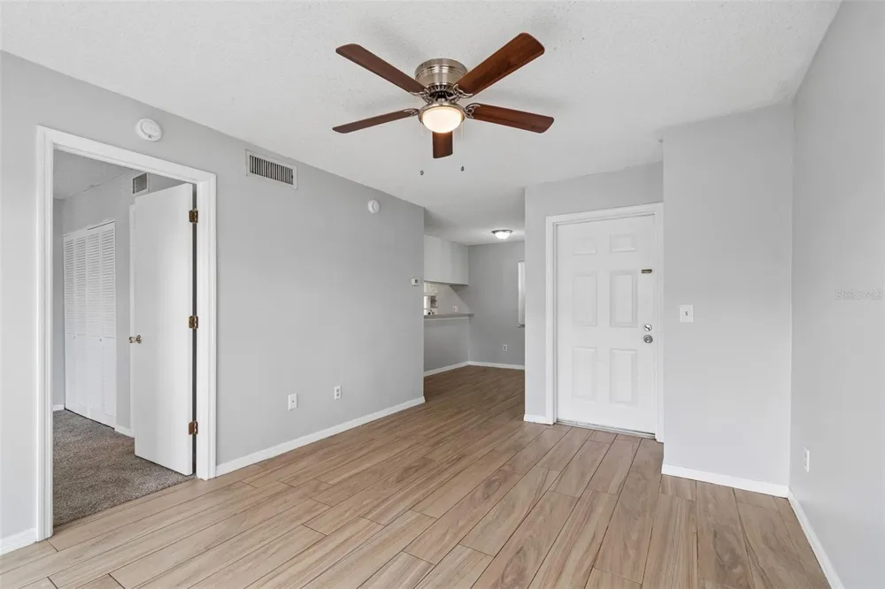 6915 STONES THROW CIRCLE #3106 St Petersburg, FL 33710