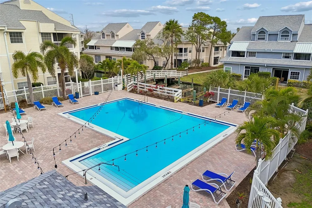 6915 STONES THROW CIRCLE #3106 St Petersburg, FL 33710
