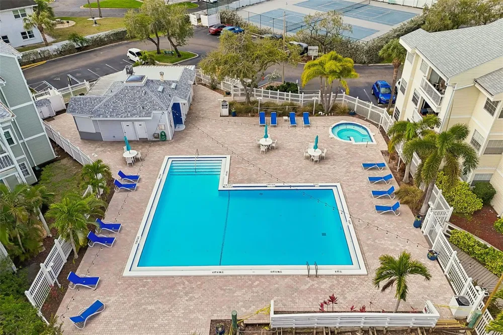 6915 STONES THROW CIRCLE #3106 St Petersburg, FL 33710
