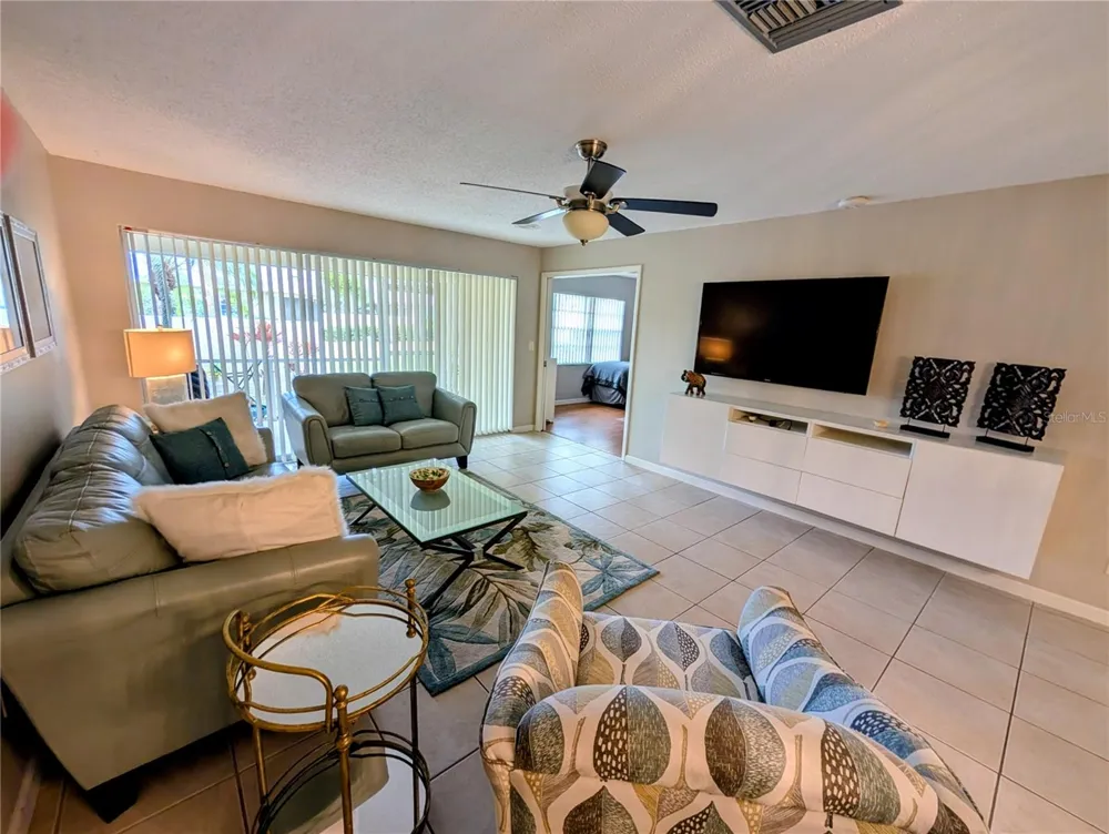 6896 W COUNTRY CLUB LANE #148 Sarasota, FL 34243
