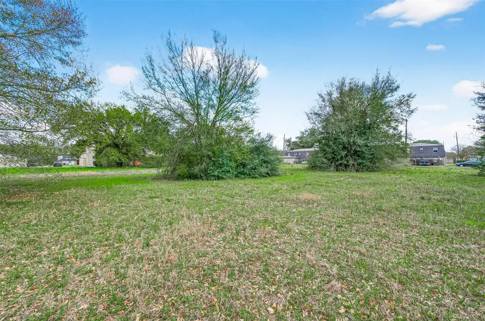 East Avenue Katy, TX 77493