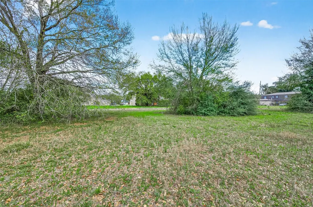 East Avenue Katy, TX 77493