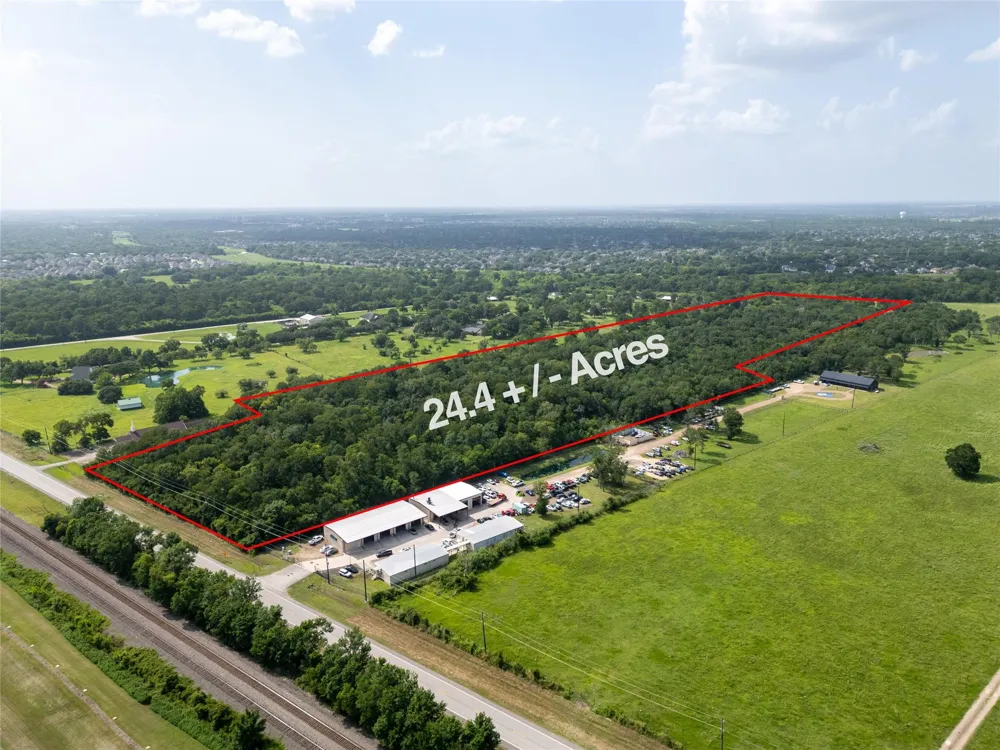 8915 Fm 2759 Road Richmond, TX 77469