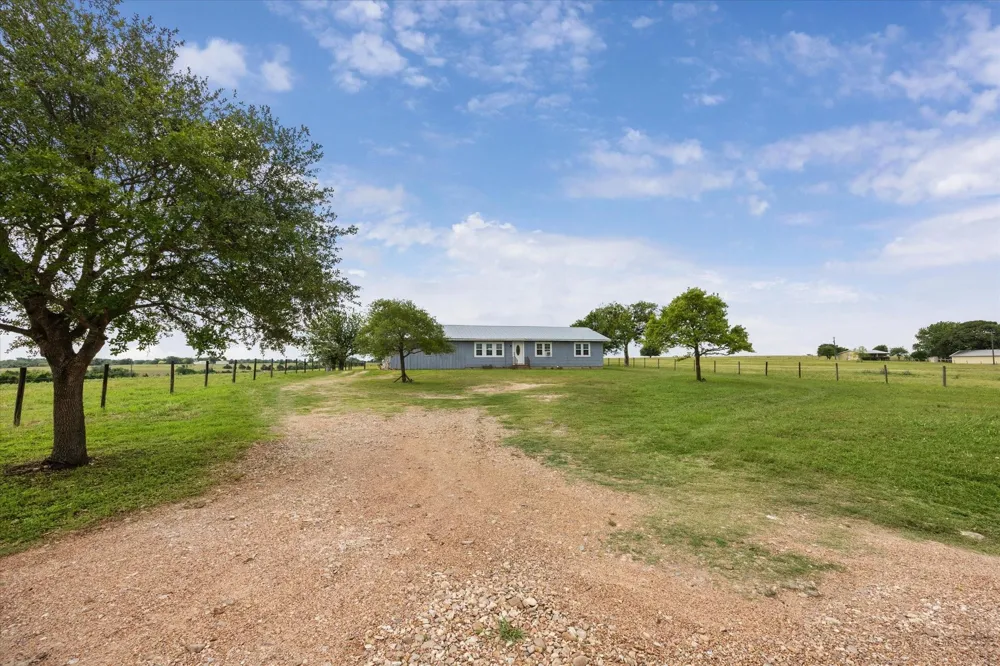 4435 Hartfield Road Round Top, TX 78954