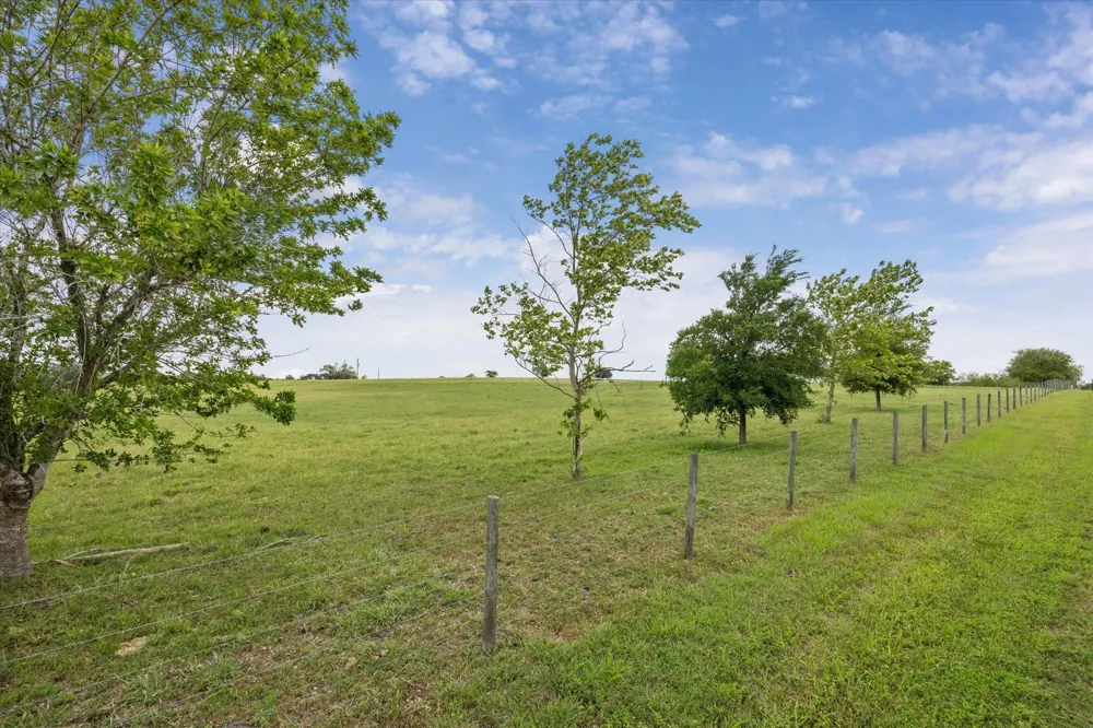 4435 Hartfield Road Round Top, TX 78954
