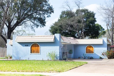 15318 Leeds Lane