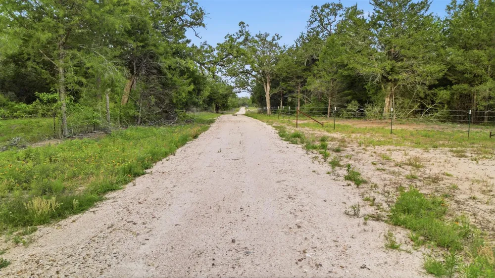 1165 Cr 213 Tract 2 Weimar, TX 78962