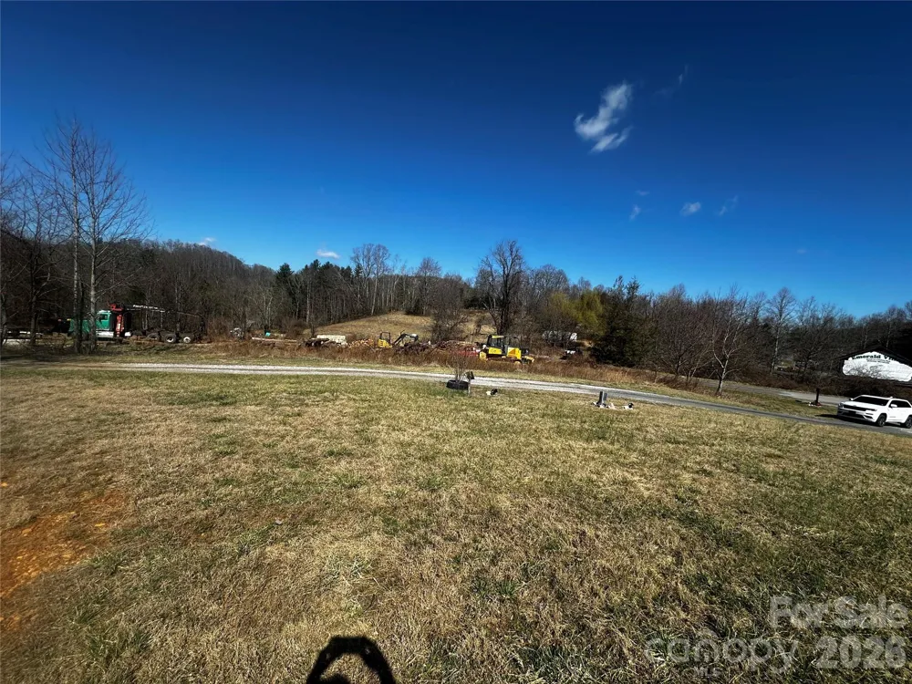 400 Old Dale Road Spruce Pine, NC 28777