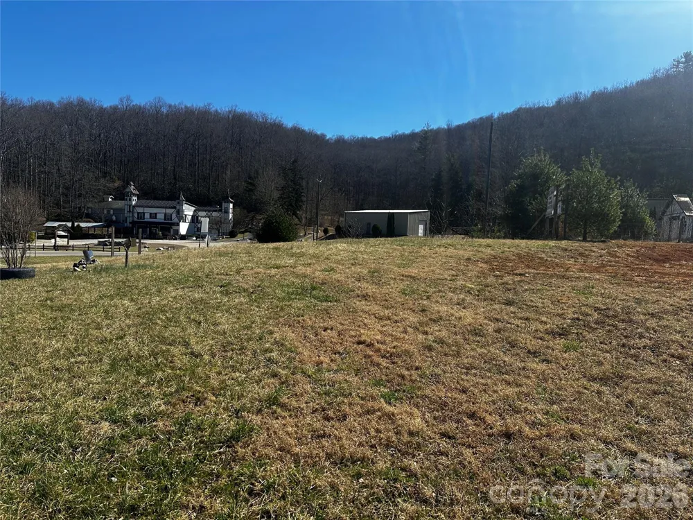 400 Old Dale Road Spruce Pine, NC 28777