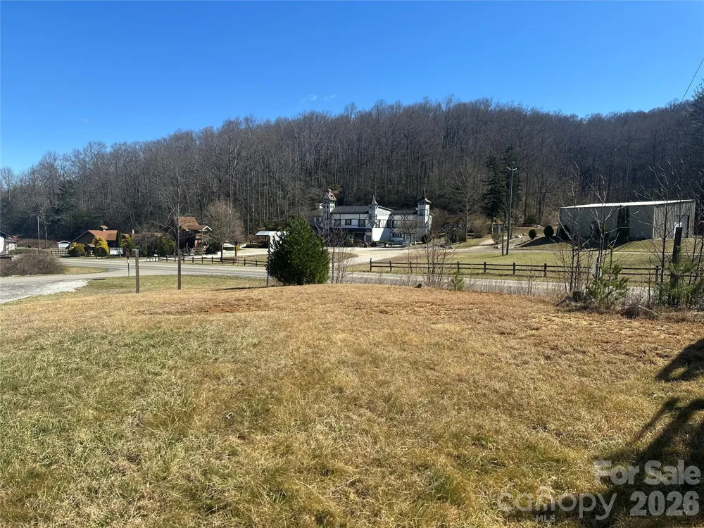 400 Old Dale Road Spruce Pine, NC 28777