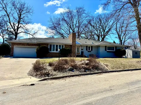 406 Robin Road